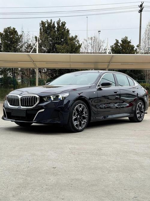 宝马5系2024款最新消息,宝马5系2023大改款效果图