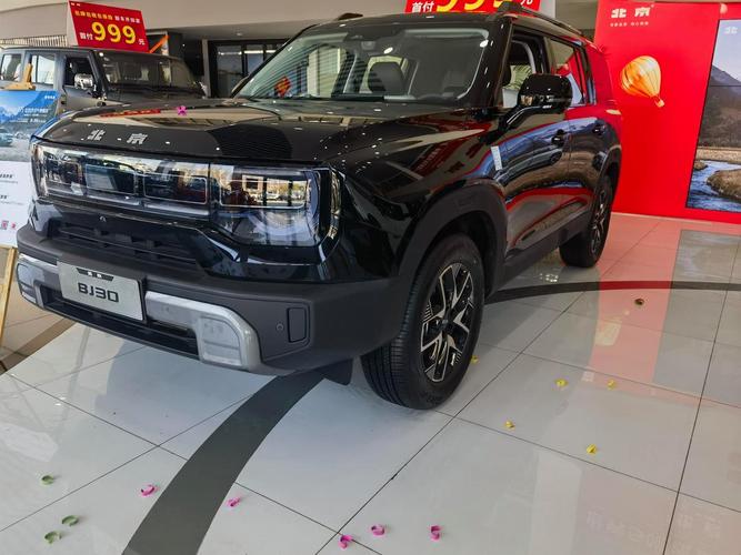 三十几万的越野车／30万元的越野车