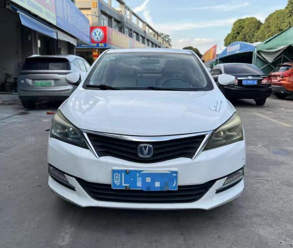 16年长安悦翔v7二手车多少钱,长安悦翔v72016年款二手车价