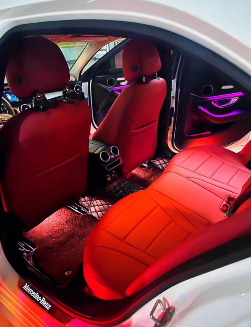 奔驰c260冰莓粉图片及价格,奔驰c260蔓越莓红内饰图片