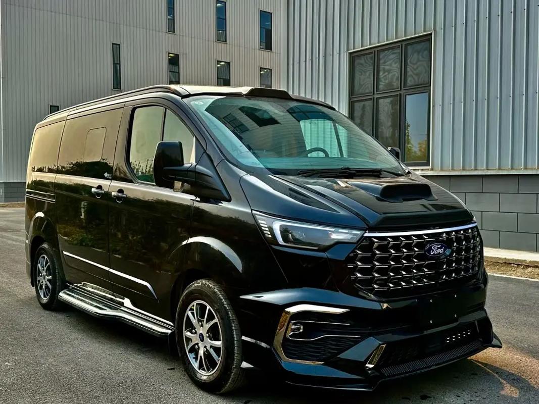 【福特七座价格和图片,福特7座mpv报价及图片】