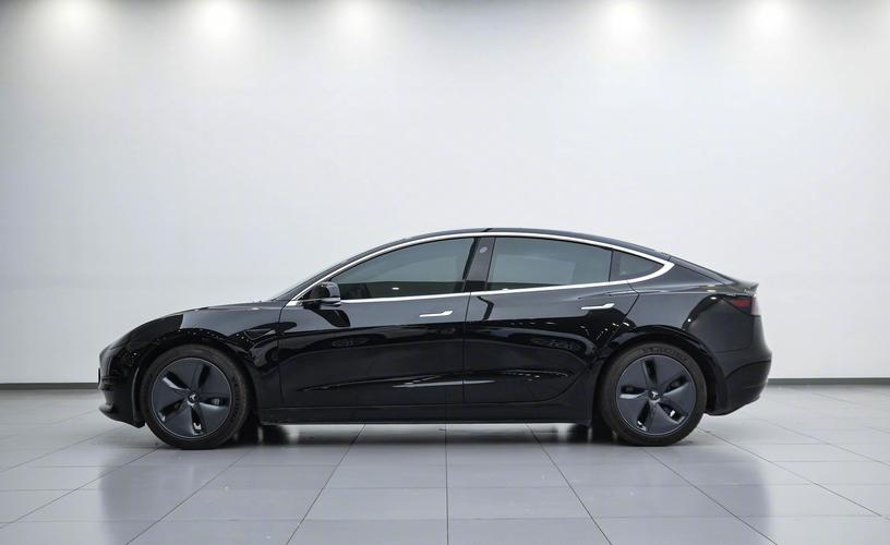 特斯拉推出modely车型,特斯拉modely车型全面焕新