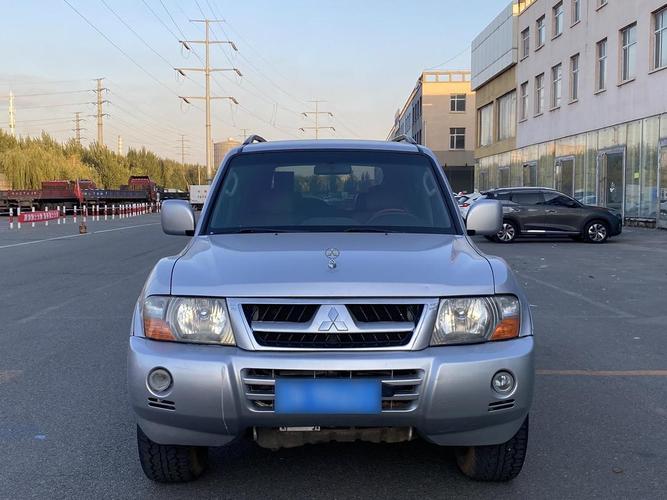 三菱帕杰罗多少钱一辆／三菱帕杰罗suv多少钱