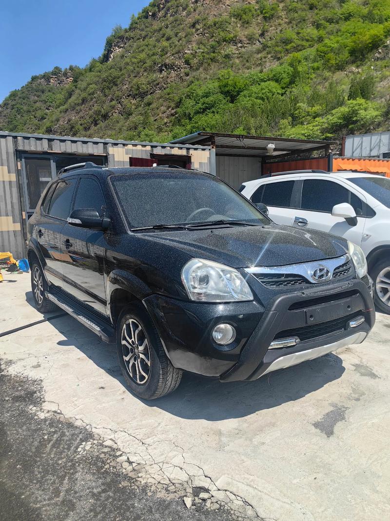 2013年现代途胜值多少钱／2013年现代途胜是国几的排量