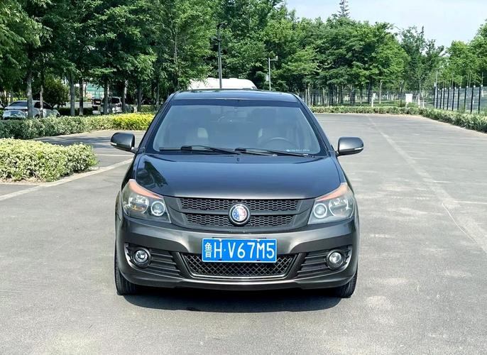 12年的吉利英伦值多少钱(12年的吉利英伦车多少钱)