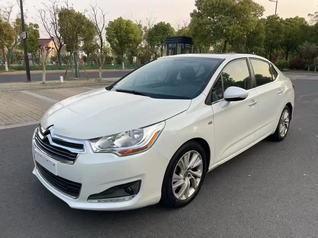 2013款雪铁龙c4l参数配置／2013款雪铁龙c4l16t配置参数