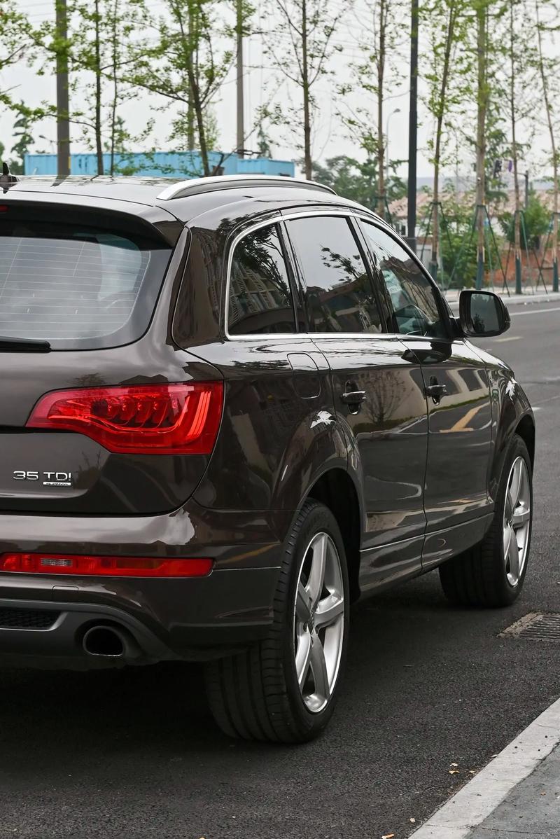 奥迪q7柴油版参数配置,奥迪q7柴油版七座高配