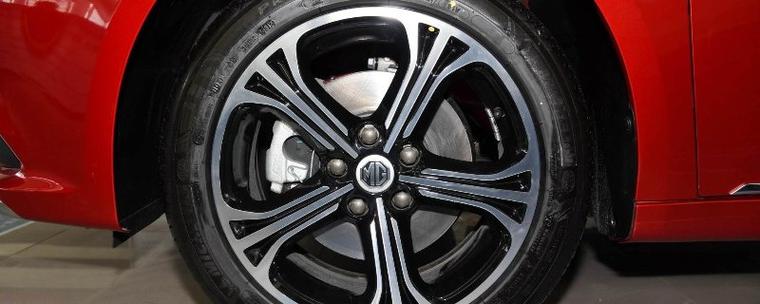 名爵6轮胎型号规格,名爵六轮胎什么型号