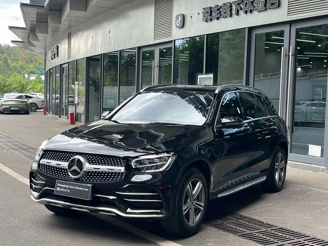 2021奔驰suv最新款(奔驰suv2021款价格)